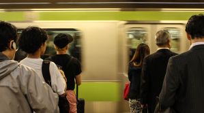Passengers using Suica and PASMO to travel on the Yamanote Line in Tokyo